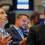 Wall Street: Boυτιά 800 μονάδων για τον Dow Jones