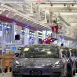 Η Tesla «απολύει» τα ρομπότ από το νέο εργοστάσιο αυτοκινήτων στη Γερμανία