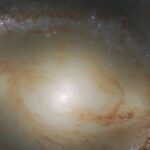 Υπέρλαμπρο γαλαξιακό πορτρέτο από το Hubble